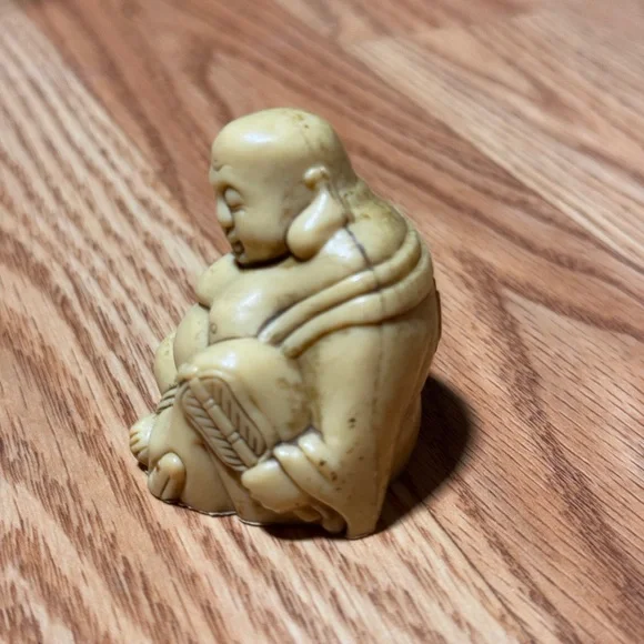 Resin Buddha Resting Head Figurine. Approximately 2” Tall. Great Condition - Picture 2 of 6